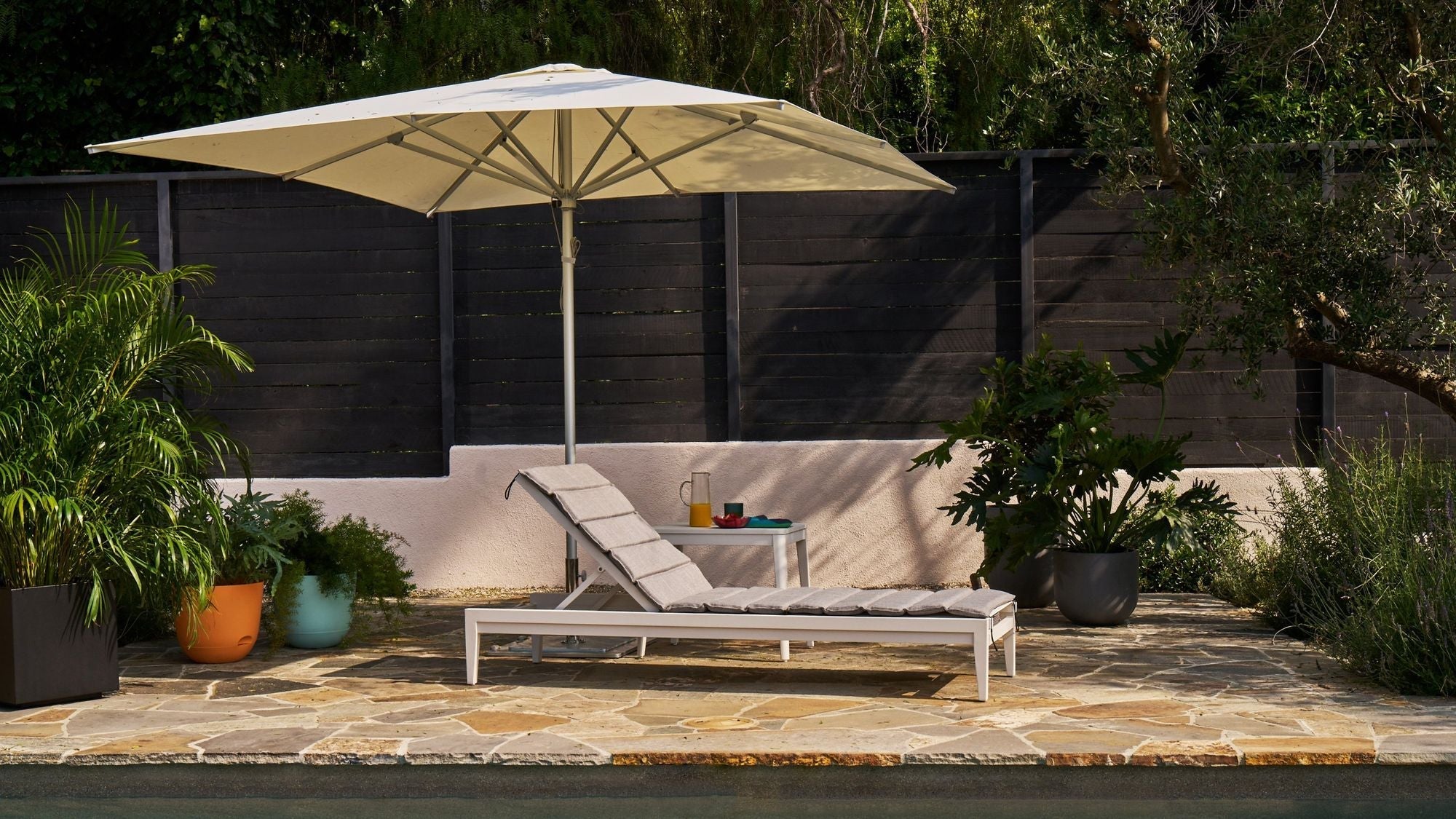 Modern Strength, Effortless Comfort: Aluminum Infinity Lounge for Life Outdoors