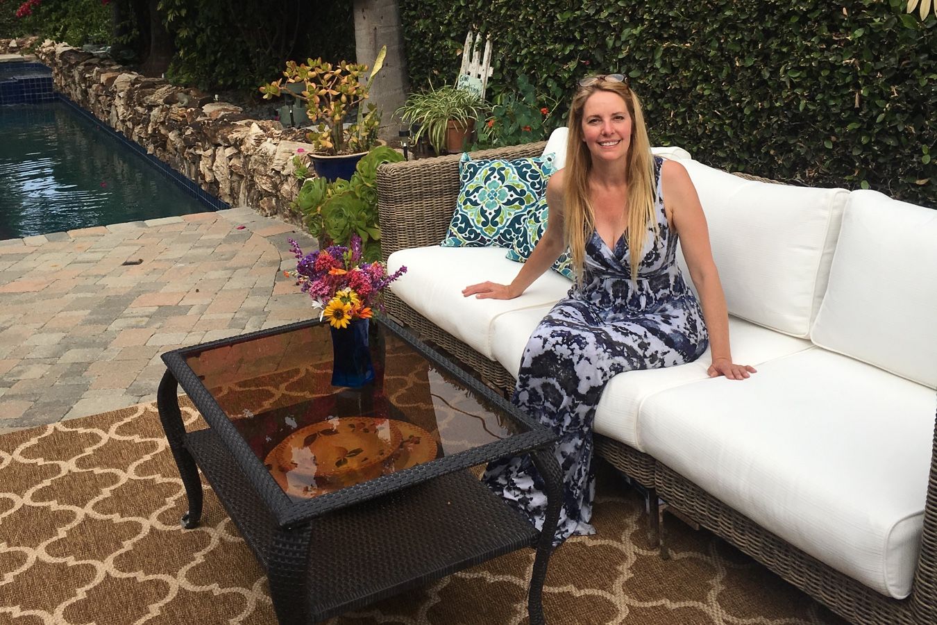 wicker outdoor sofa https://liveouter.com/