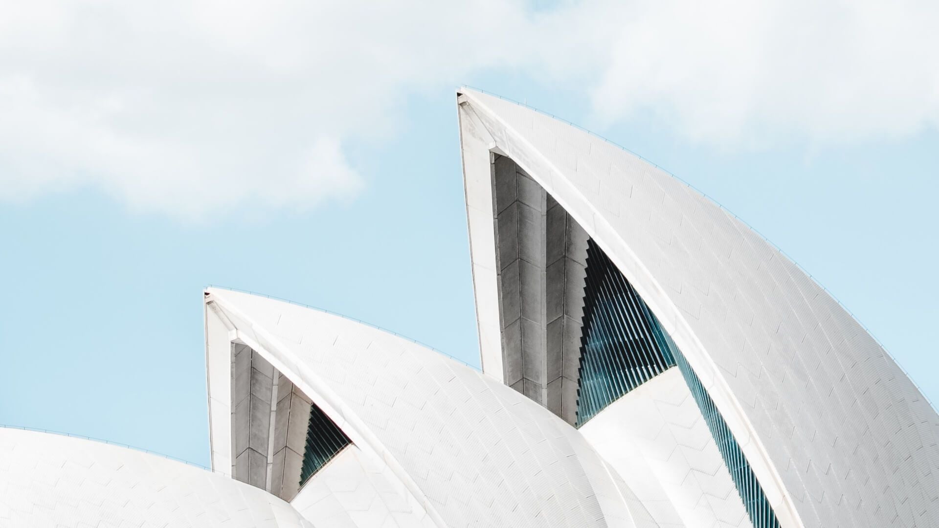 Sydney Opera House https://liveouter.com/