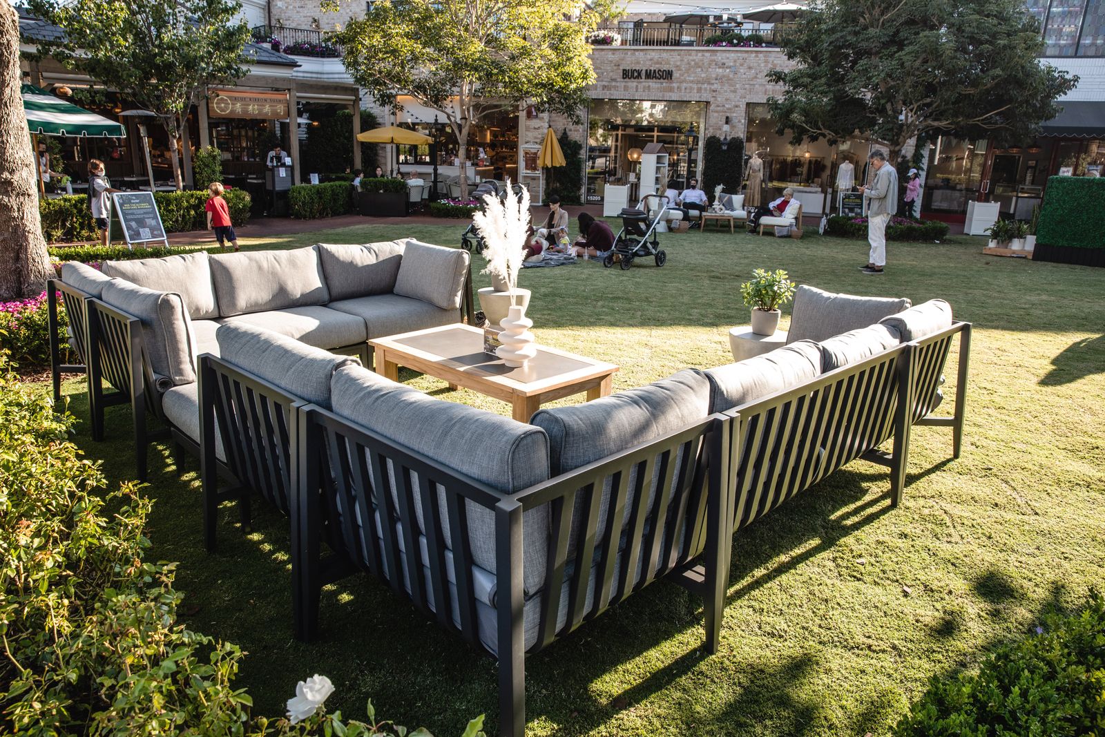 aluminum outdoor u sectional https://liveouter.com/