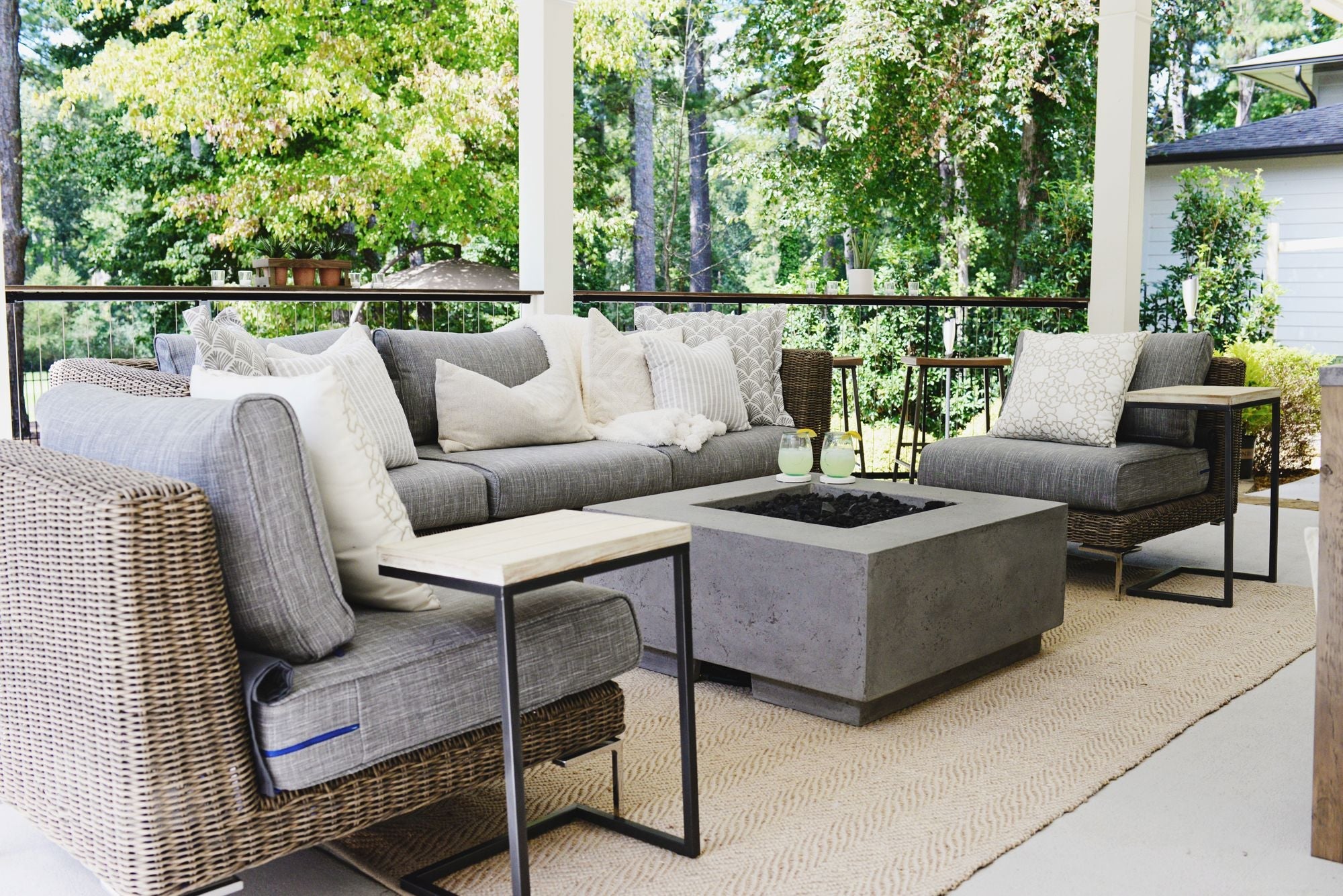 Durable by Design: What Makes Outdoor Dining Furniture Last