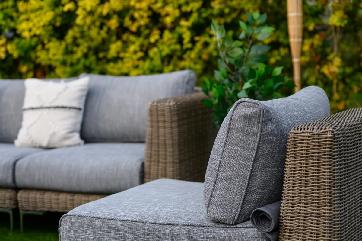 How To Choose The Best Garden Furniture For Your Outdoor Oasis