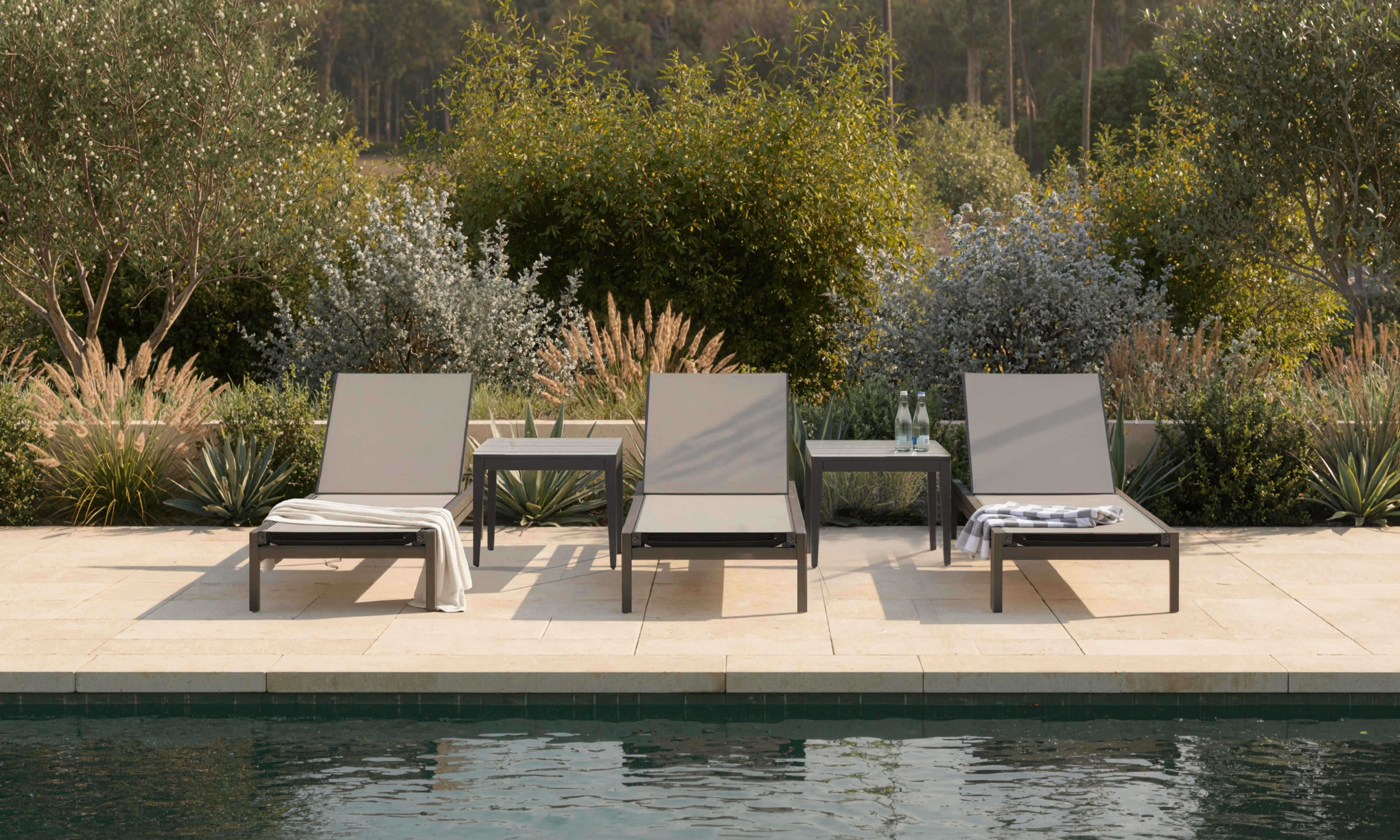 Aluminum Outdoor Infinity Chaise Lounge
