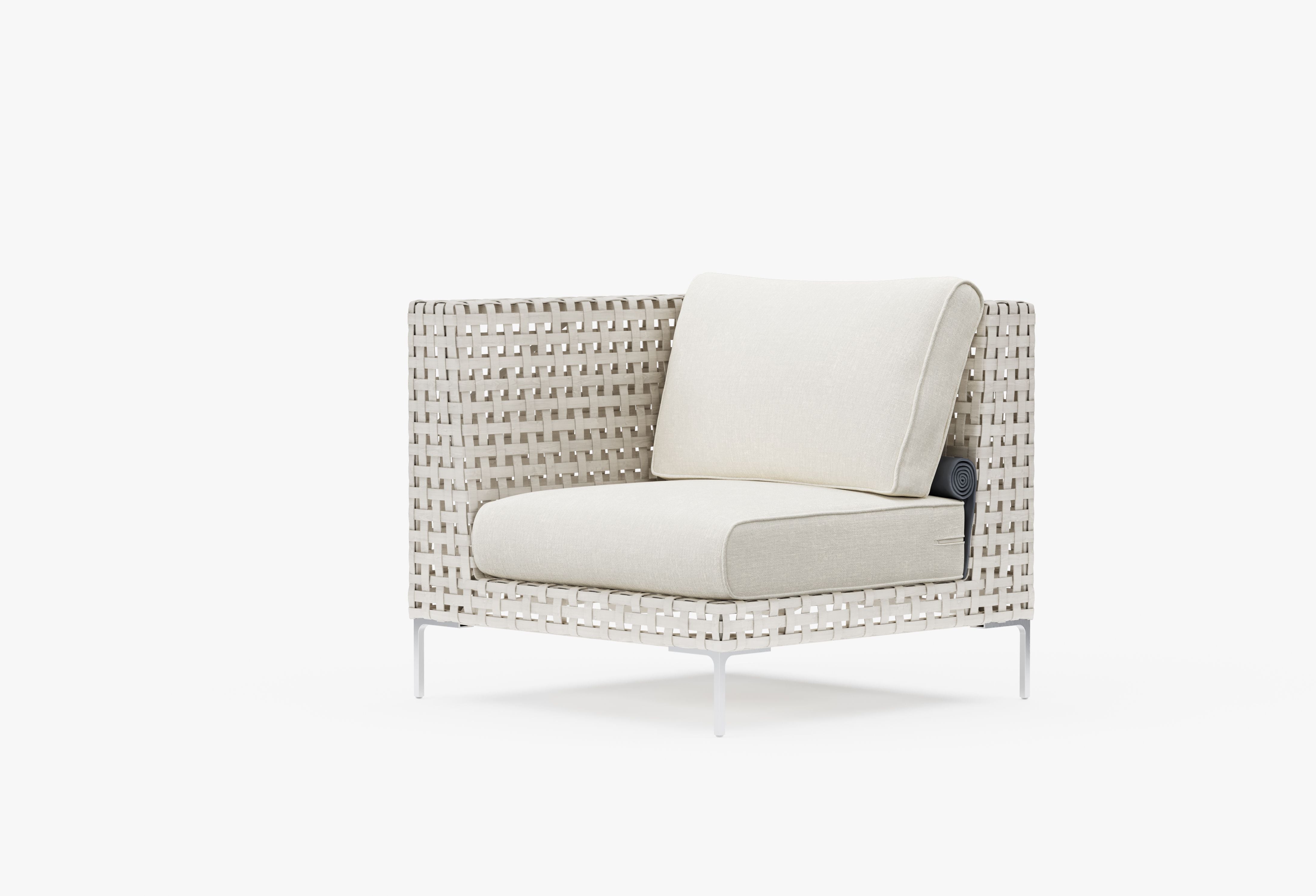 Open Weave Wicker Outdoor Corner Chair - Left/Right in Palisades Cream #color_palisades cream