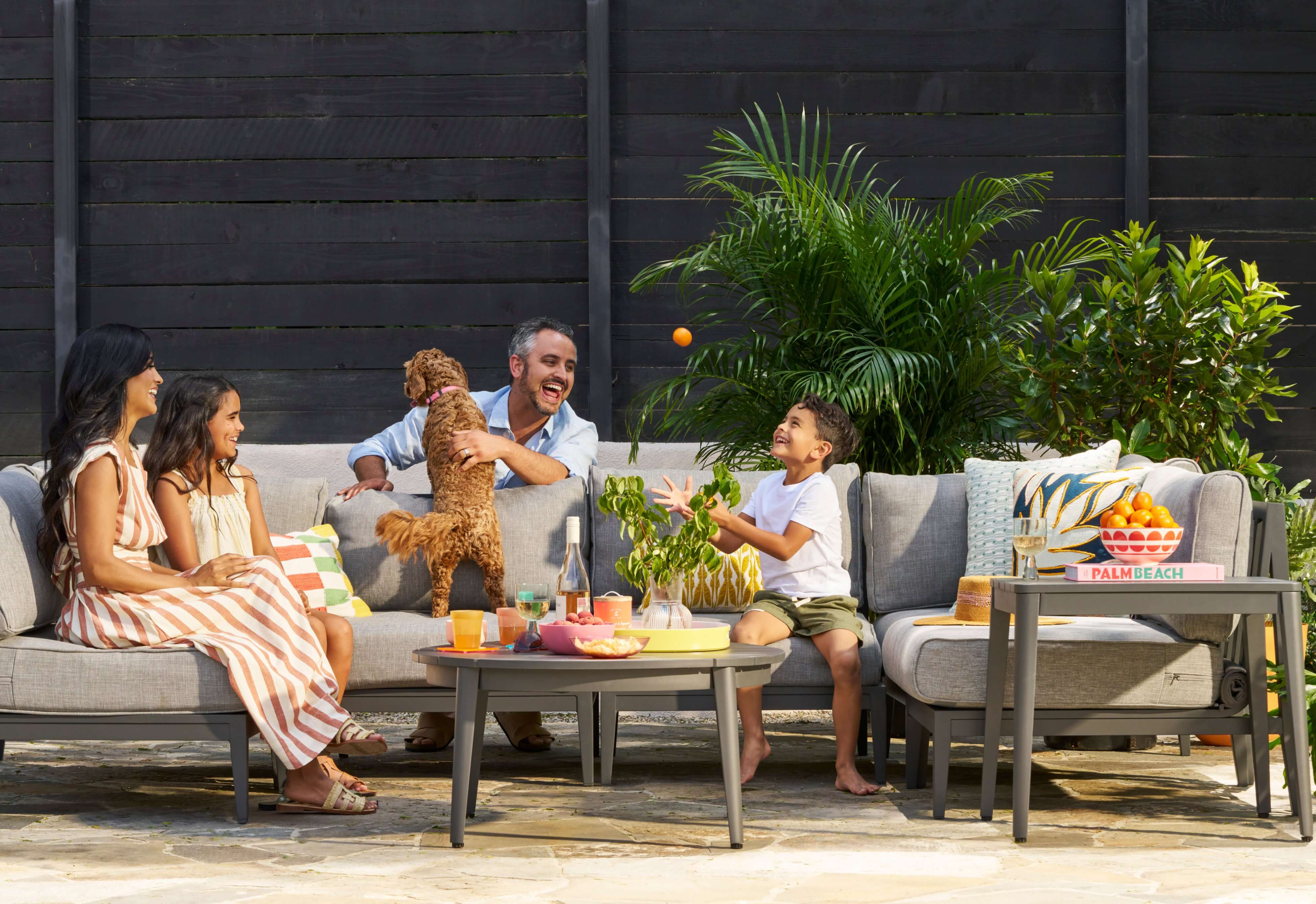 Aluminum Outdoor Coffee Table - Round