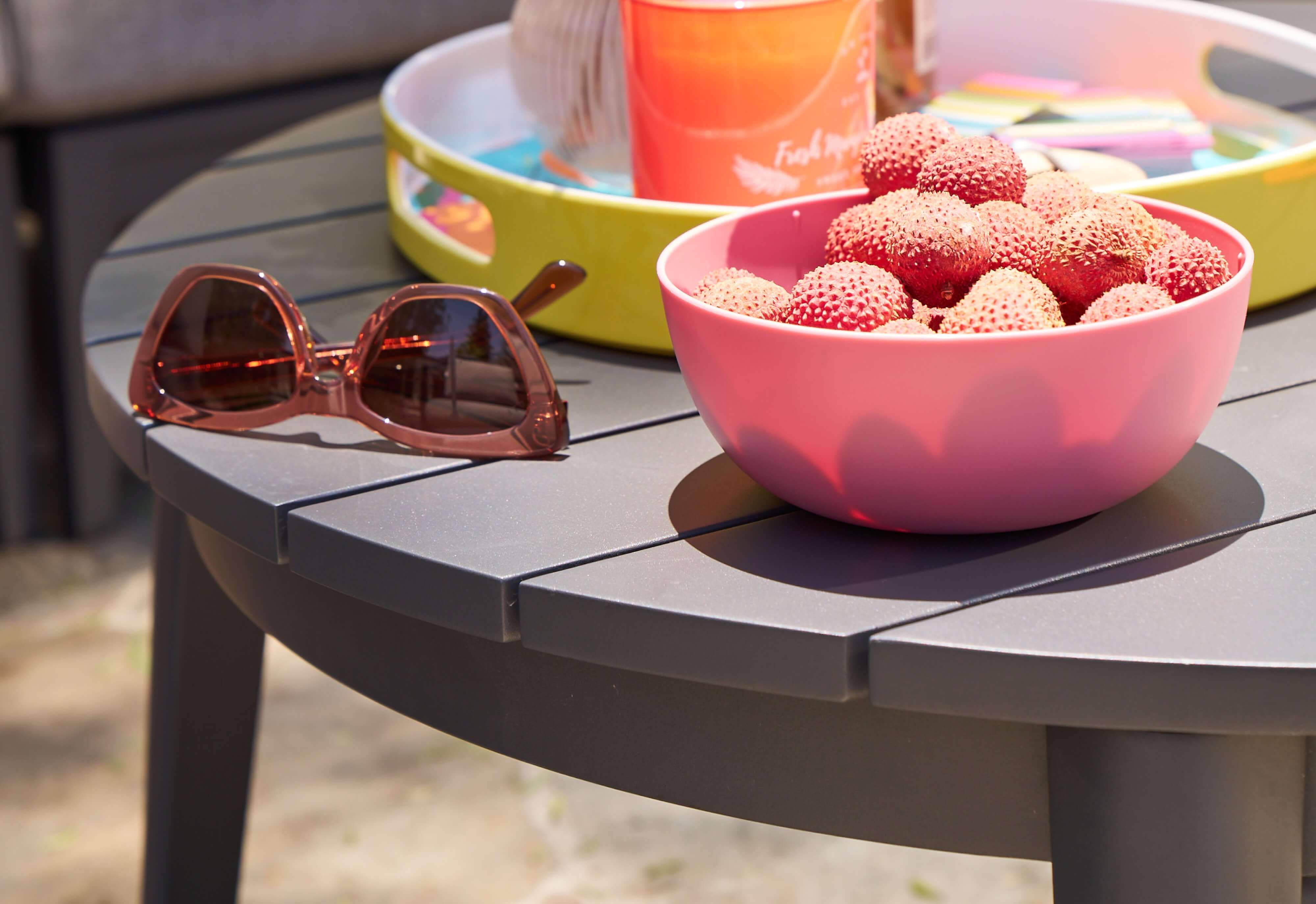 Aluminum Outdoor Coffee Table - Round