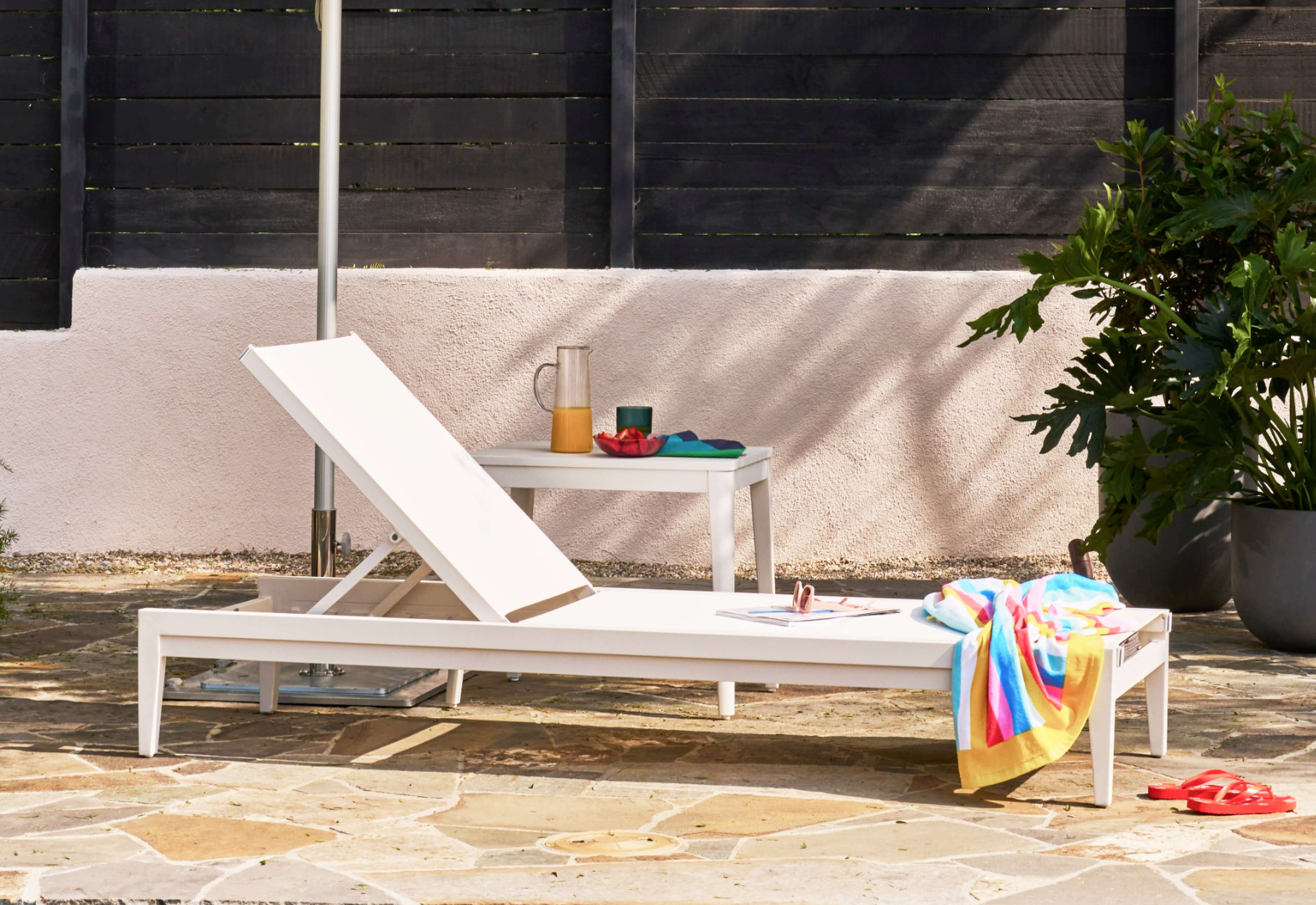 Aluminum Outdoor Side Table - Rectangular #table color_(unavailable) white