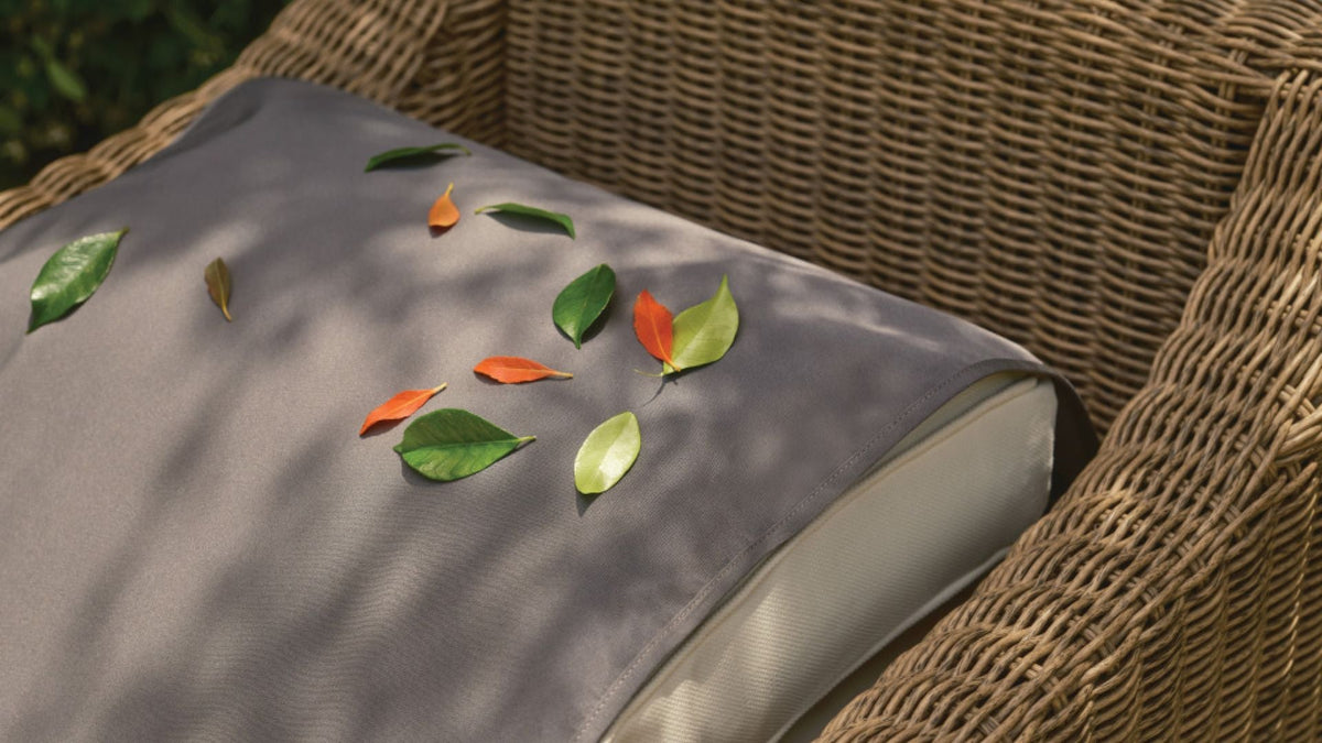 Comfort That Outlasts the Elements: Fast-Drying Inserts For Cushions I