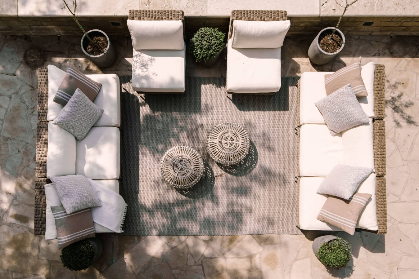 Covered Patio Furniture Ideas for Effortless Outdoor Living | Outer