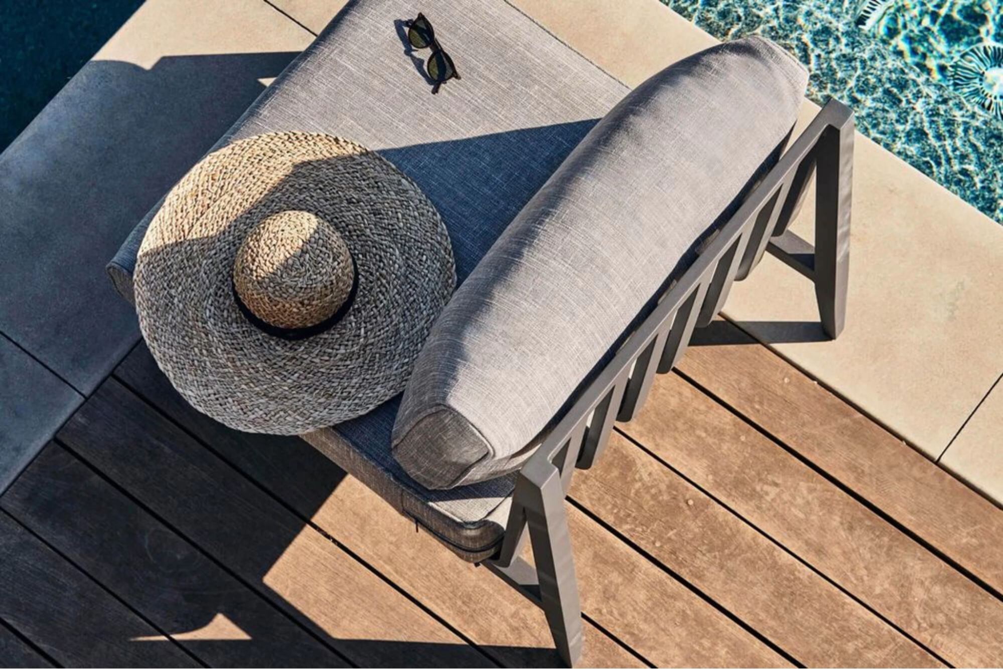 Performance Fabric Cushions for Elegant